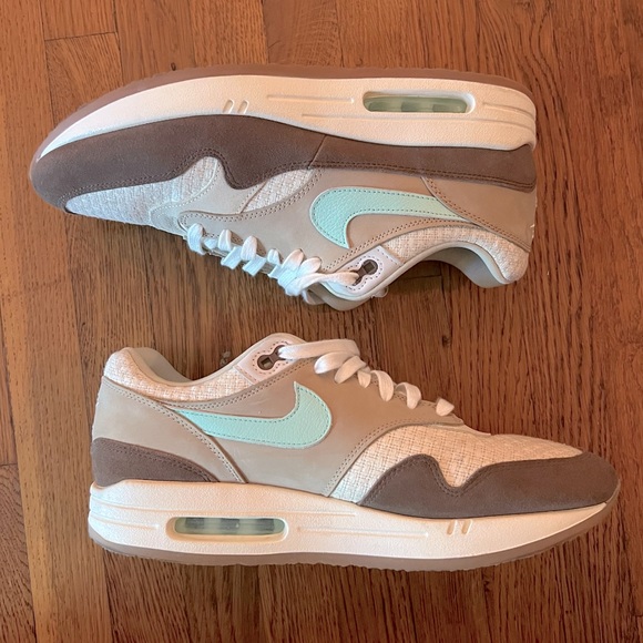 ✨NIKE | LIKE NEW Air Max Crepe Hemp Sneakers✨ - Picture 1 of 6